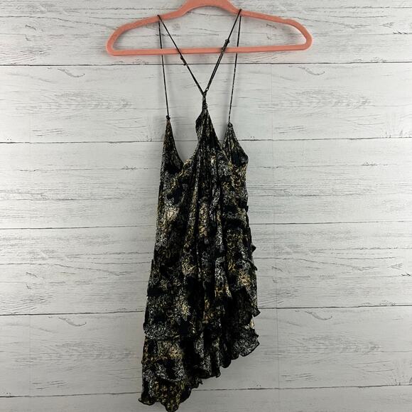 Free People Tiered Ruffle Dark Floral Tank Top Size M - Picture 3 of 9
